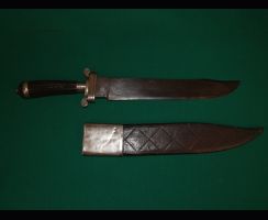 Охотничий нож. Западная Европа. 18 век. Детали рукояти и ножен из серебра. Рукоять - кость.